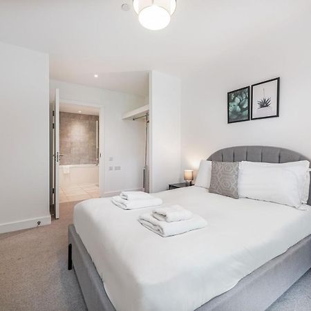 Stayo Apartments Barking Wharf Londres Exterior foto