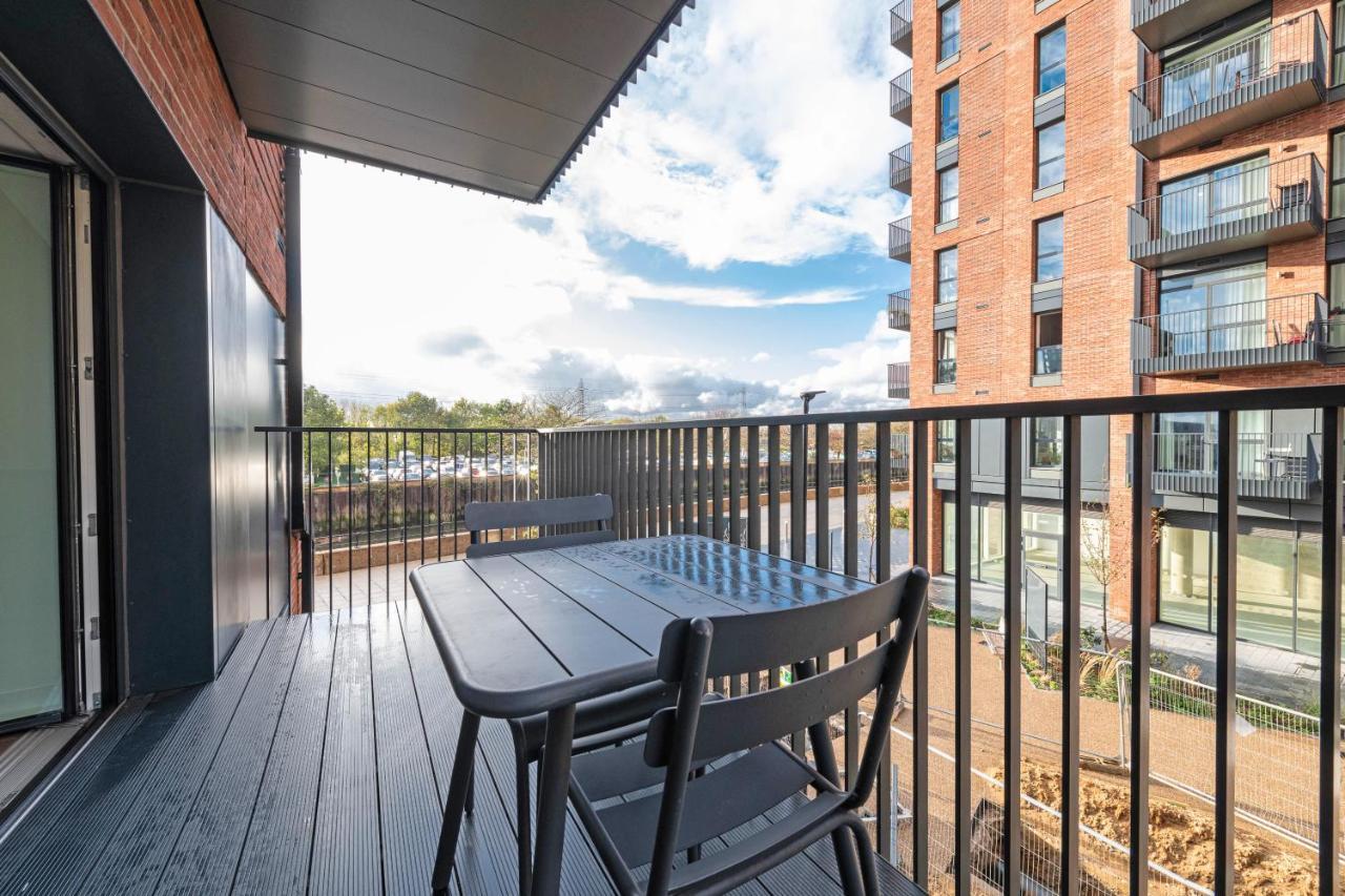 Stayo Apartments Barking Wharf Londres Exterior foto